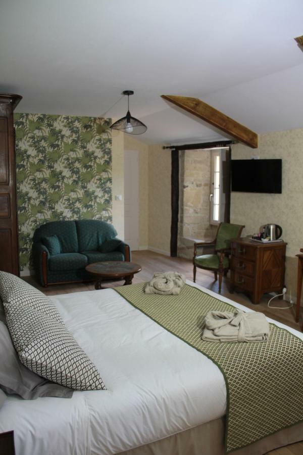Hotel Le Logis De La Foret Sainte-Verge Exterior foto